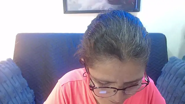 Snapshot of Linda_banks_ chatting on 11/11/25, 09:09 Linda banks online show from 11/11/25, 09:09