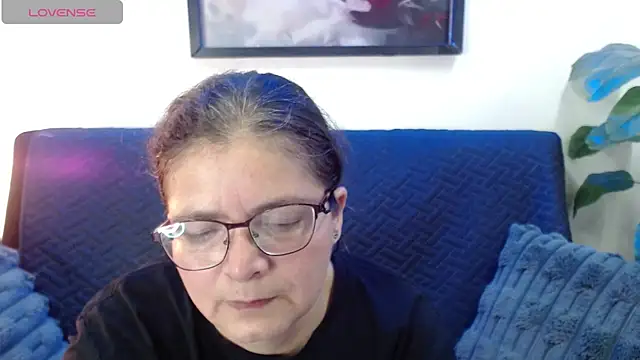 Linda banks  online show from 10/11/25, 02:45