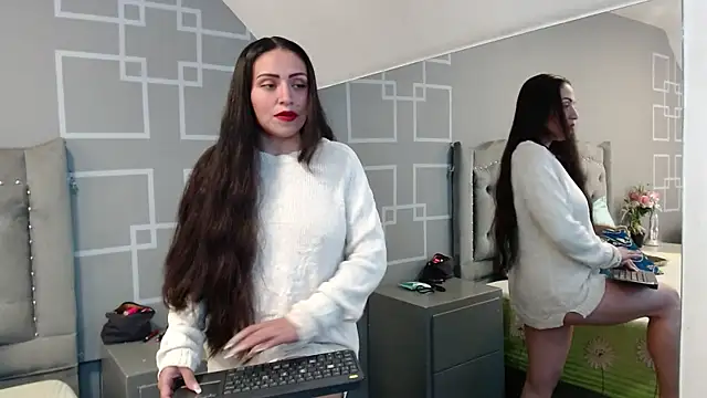 AliceBlackx online show from 10/28/25, 11:31
