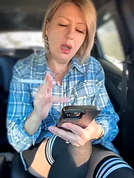 Milena-MilfaXXX online show from 03/29/26, 02:35