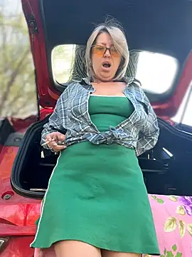 Milena-MilfaXXX online show from 04/15/26, 04:18