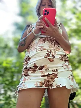 Snapshot of Milena-MilfaXXX chatting on 06/19/26, 02:39 Milena-MilfaXXX online show from 06/19/26, 02:39