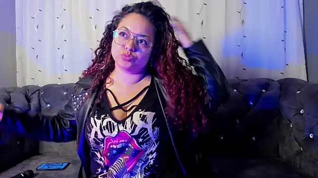 sophimyllers online show from 04/24/26, 10:34