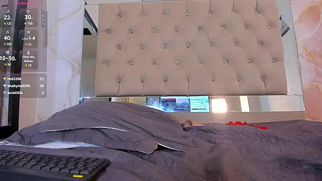 Alana Kim online show from 12/13/25, 08:04