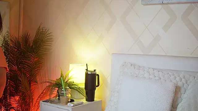 EmmaDallas online show from 04/05/26, 06:47