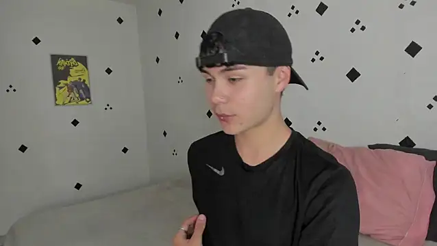 crushnier1 online show from 09/17/25, 05:59