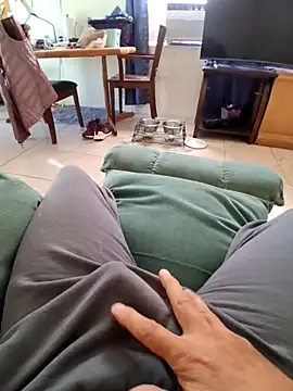 Snapshot of pullitoff chatting on 01/19/26, 03:49 pullitoff online show from 01/19/26, 03:49