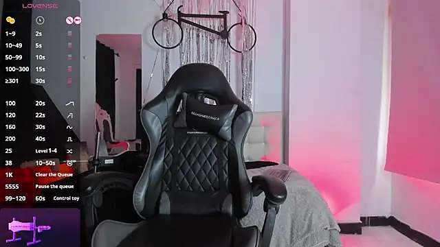 Scarlett21   online show from 10/15/25, 06:05