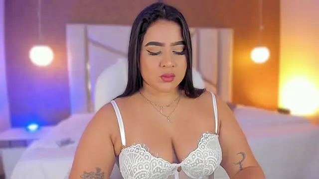 Caro Suarez online show from 10/19/25, 12:08