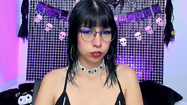 Rose 72 online show from 10/13/25, 08:21