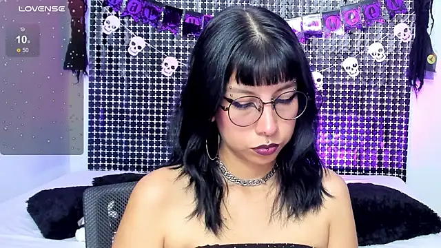 Rose 72 online show from 10/28/25, 07:35