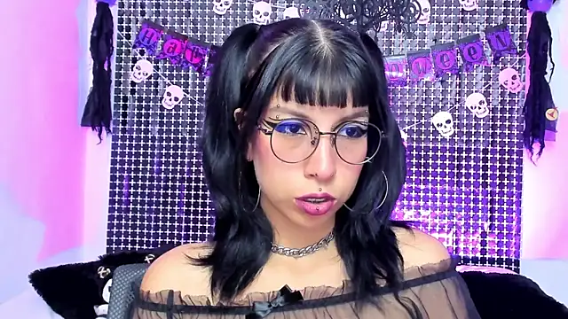 Rose 72 online show from 10/14/25, 07:58