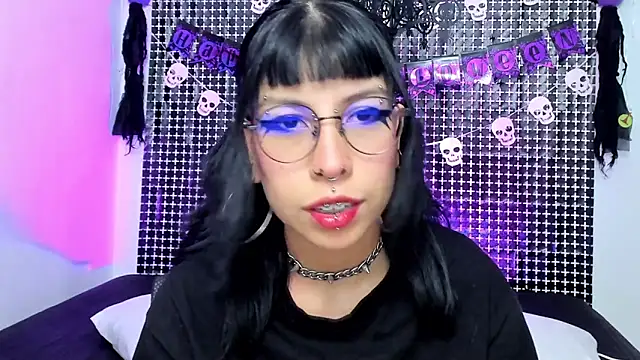 Rose 72 online show from 10/18/25, 07:49