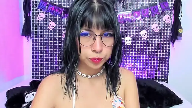 Rose 72 online show from 10/11/25, 07:37