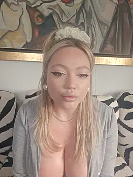 misstitmouseofficial online show from 02/21/26, 11:12