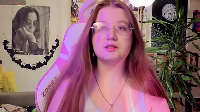 Sienna-Cow online show from 11/06/25, 12:53