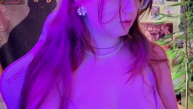 Sienna-Cow online show from 04/23/26, 06:42