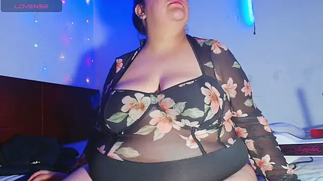Julieta Big online show from 04/30/26, 11:09