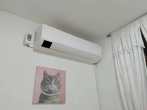 nahomy ryans online show from 11/13/25, 12:03