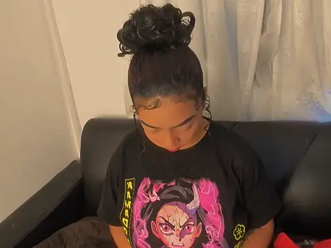 nahomy ryans online show from 11/26/25, 07:58