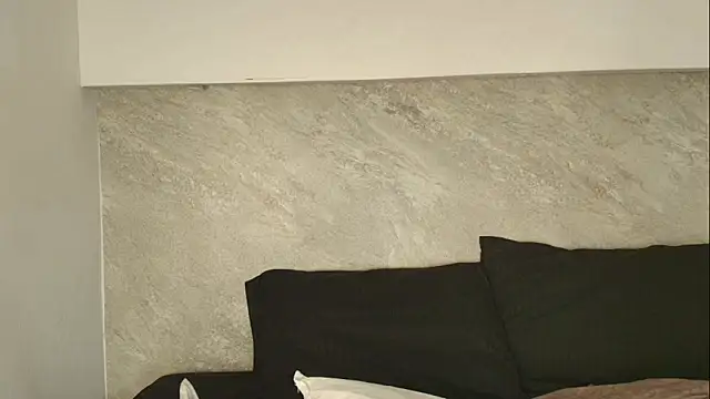 Snapshot of Dixie_grey1 chatting on 02/13/26, 01:33 Dixie grey1 online show from 02/13/26, 01:33