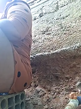 hotmom33 online show from 11/04/25, 10:52