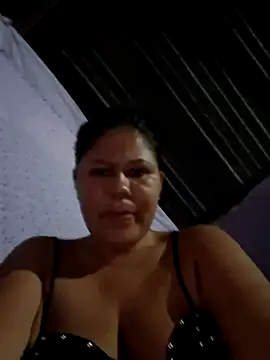 hotmom33 online show from 11/10/25, 10:42