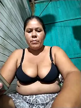 hotmom33 online show from 12/20/25, 12:46