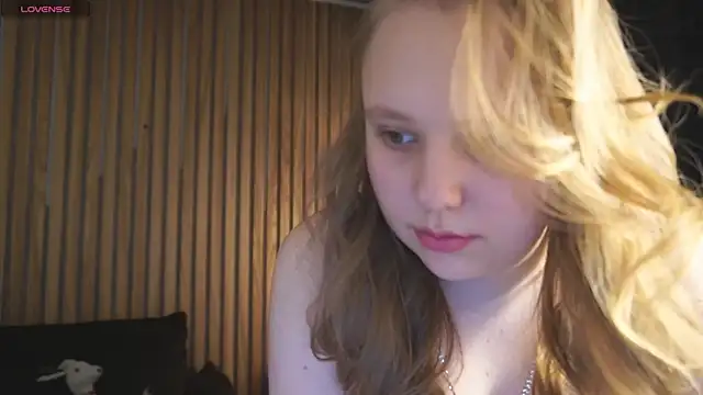 CrystallPaws online show from 12/23/25, 06:23