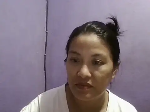 Snapshot of Uniquebeauty32 chatting on 11/04/25, 11:08 Uniquebeauty32 online show from 11/04/25, 11:08