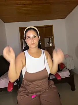 Alina0 online show from 11/16/25, 08:24