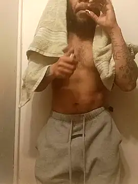 Snapshot of 1mistaGoodWood chatting on 04/02/26, 02:24 1mistaGoodWood online show from 04/02/26, 02:24