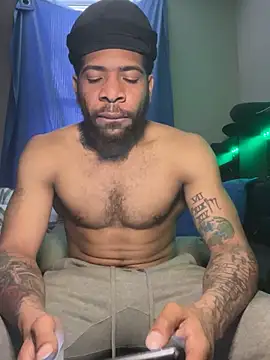 Snapshot of 1mistaGoodWood chatting on 04/08/26, 06:09 1mistaGoodWood online show from 04/08/26, 06:09