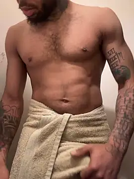 Snapshot of 1mistaGoodWood chatting on 04/11/26, 10:41 1mistaGoodWood online show from 04/11/26, 10:41