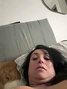 hotadhara01 online show from 02/28/26, 09:53