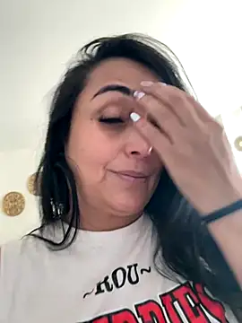 hotadhara01 online show from 11/20/25, 02:29