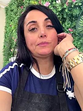 hotadhara01 online show from 12/20/25, 05:27