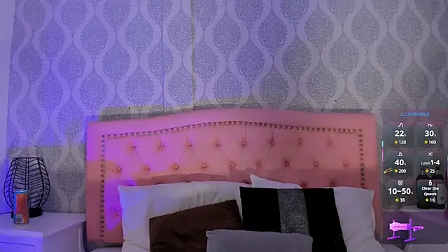 OnlyGia online show from 10/02/25, 07:39