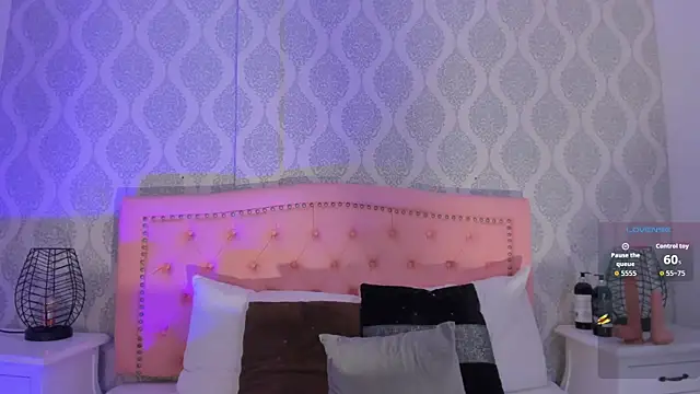 OnlyGia online show from 10/03/25, 08:43