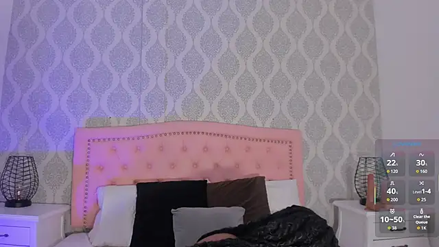 OnlyGia online show from 10/05/25, 09:27