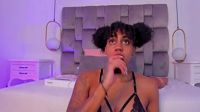 OnlyGia online show from 04/12/26, 03:54