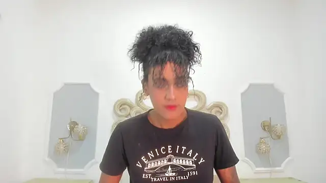 OnlyGia online show from 01/17/26, 10:35