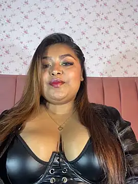 Snapshot of Hela_Collins chatting on 10/05/25, 11:06 Hela Collins online show from 10/05/25, 11:06