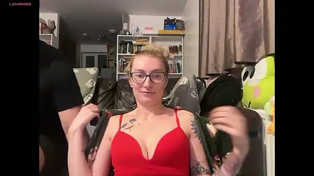 harleyblair online show from 11/24/25, 11:16