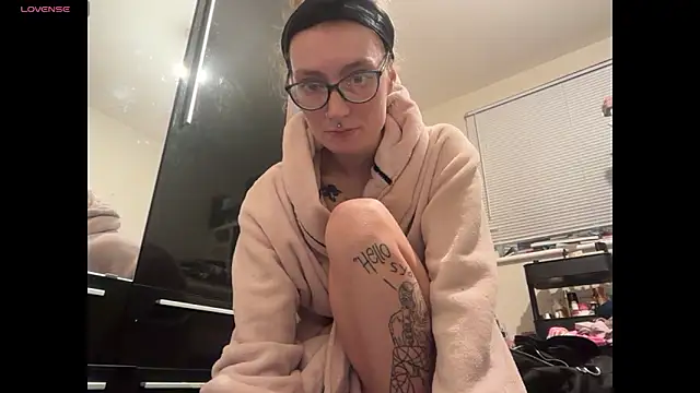 harleyblair online show from 11/23/25, 07:02