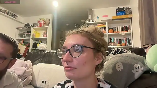 harleyblair online show from 12/18/25, 11:30