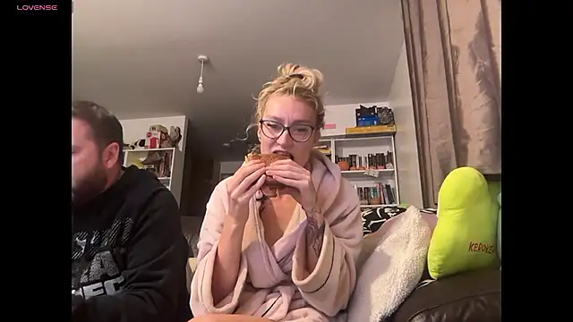 harleyblair online show from 10/27/25, 11:16