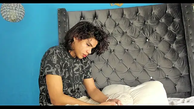 Snapshot of bxby_dolls chatting on 10/13/25, 03:41 bxby dolls online show from 10/13/25, 03:41