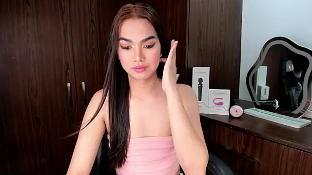 Snapshot of lovableXnaughty_lily chatting on 11/26/25, 09:53 lovableXnaughty lily online show from 11/26/25, 09:53