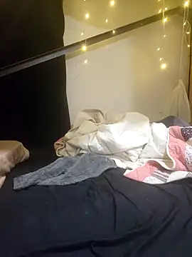 VeiledMuse online show from 10/28/25, 01:17